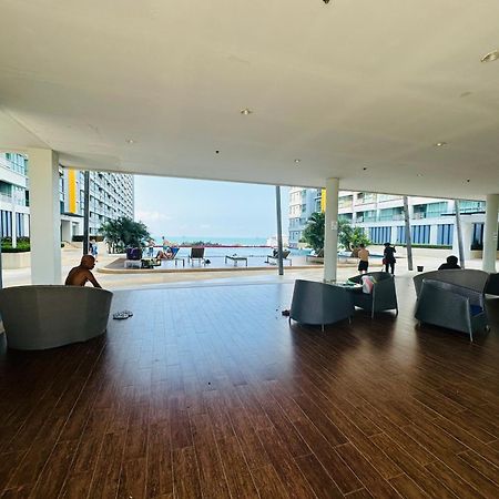 Seaview Beach Room Lumpini-Pool And Gym Face To Ocean Jomtien Exterior foto