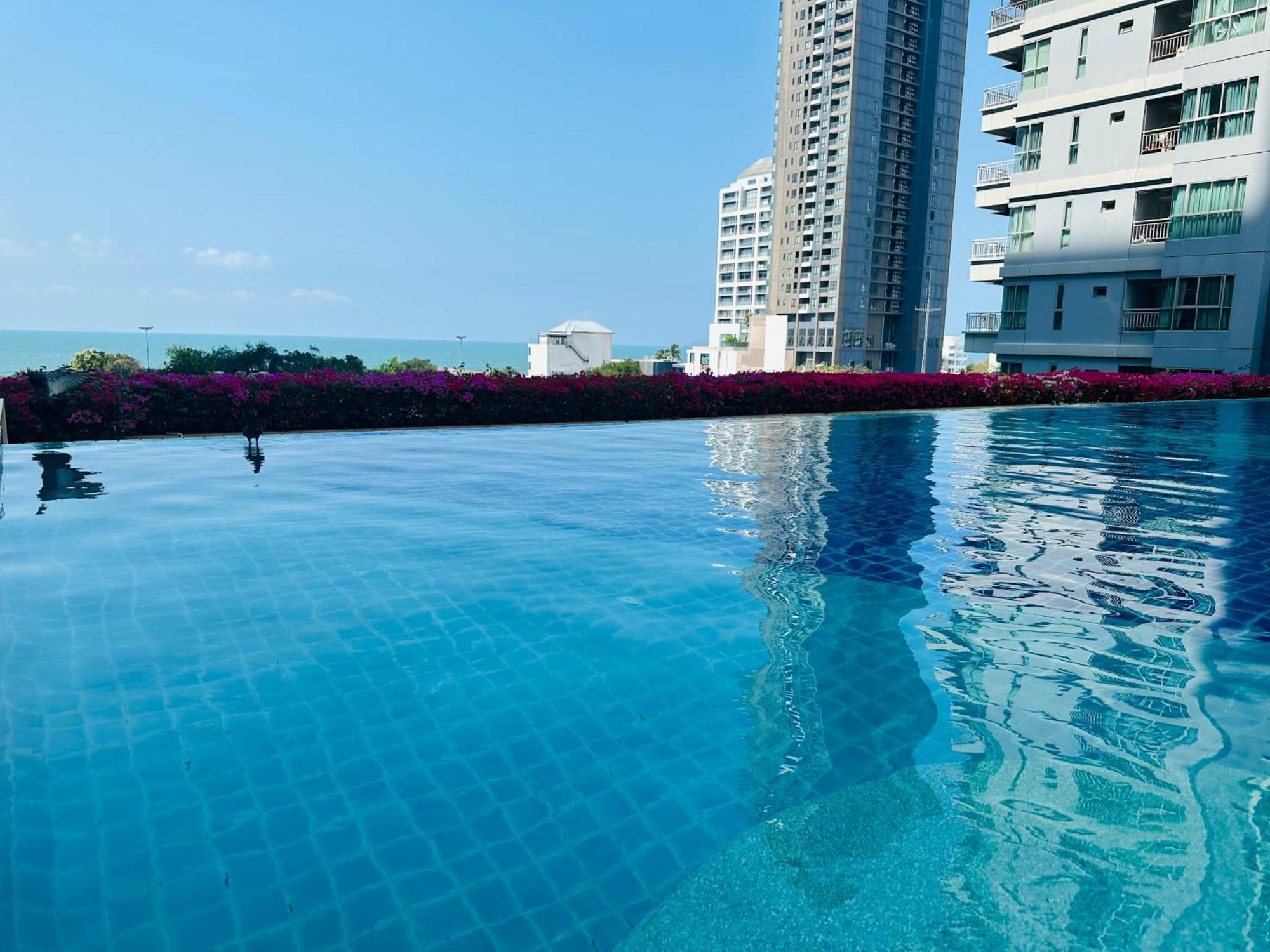 Seaview Beach Room Lumpini-Pool And Gym Face To Ocean Jomtien Exterior foto