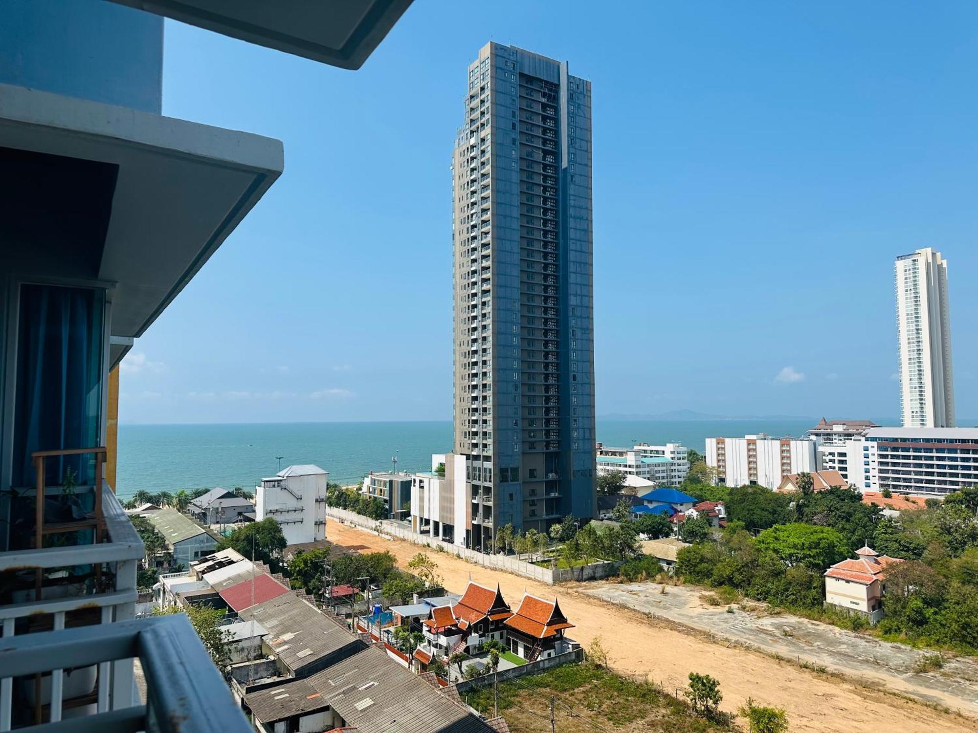 Seaview Beach Room Lumpini-Pool And Gym Face To Ocean Jomtien Exterior foto