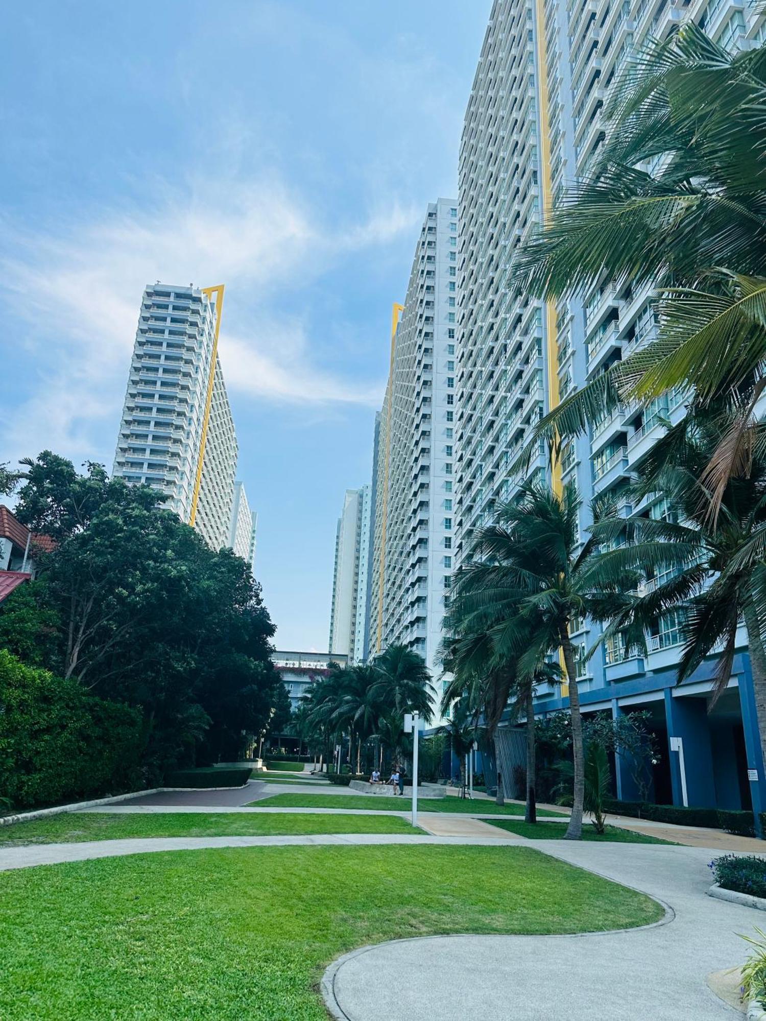 Seaview Beach Room Lumpini-Pool And Gym Face To Ocean Jomtien Exterior foto