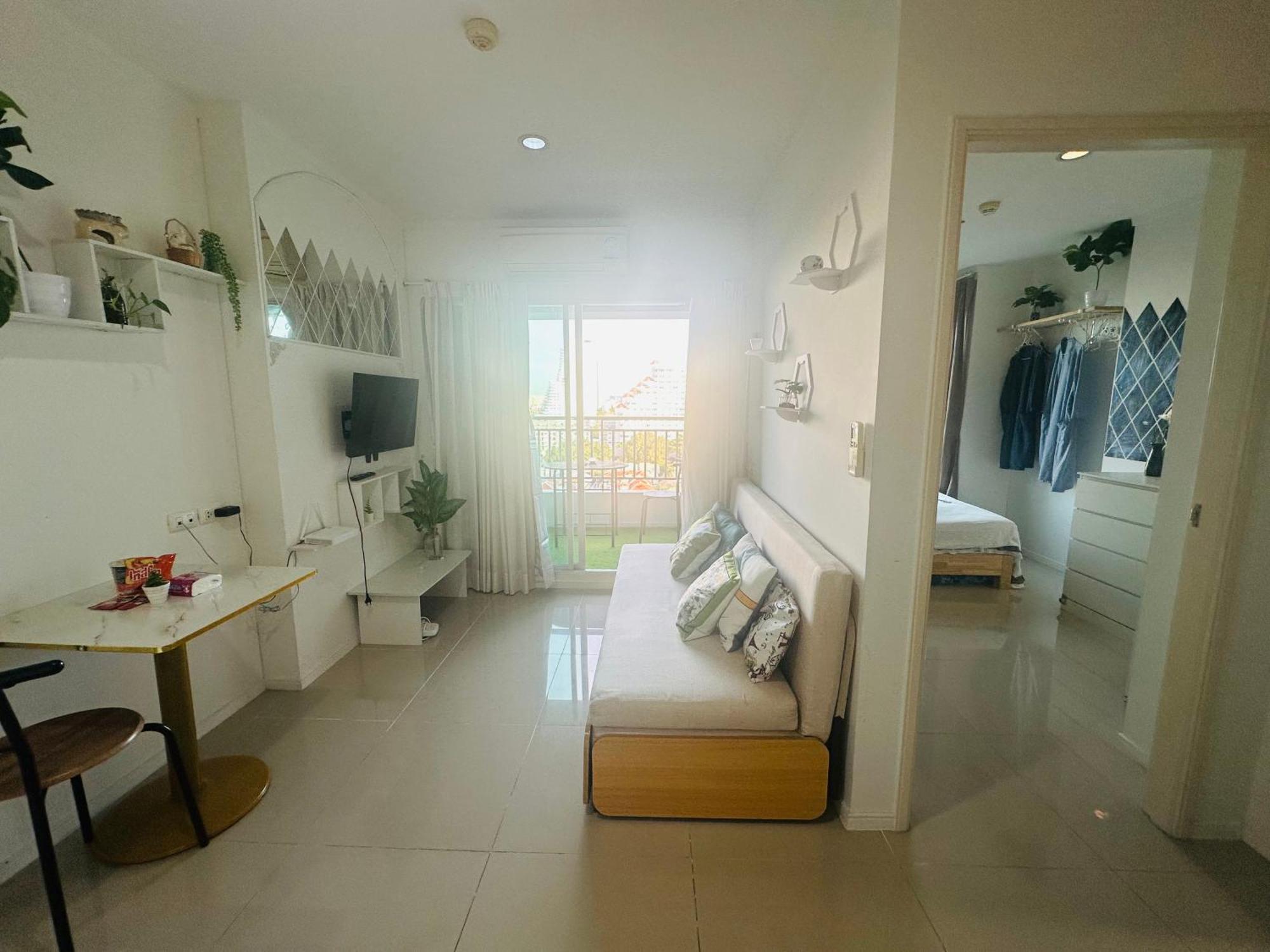 Seaview Beach Room Lumpini-Pool And Gym Face To Ocean Jomtien Exterior foto